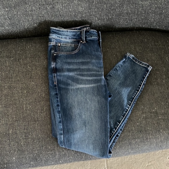 These are brand new, never worn Maurice’s Blue jeans. - Picture 3 of 5